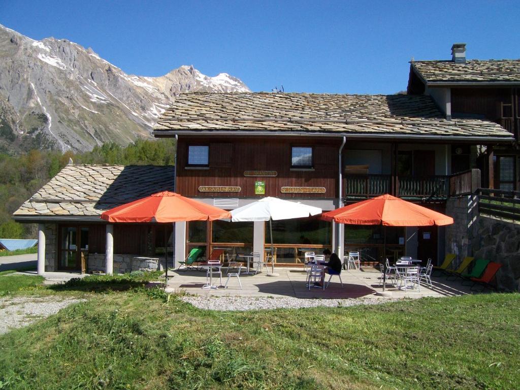Gite Le Shantone Hotel Saint-Michel-de-Maurienne Buitenkant foto